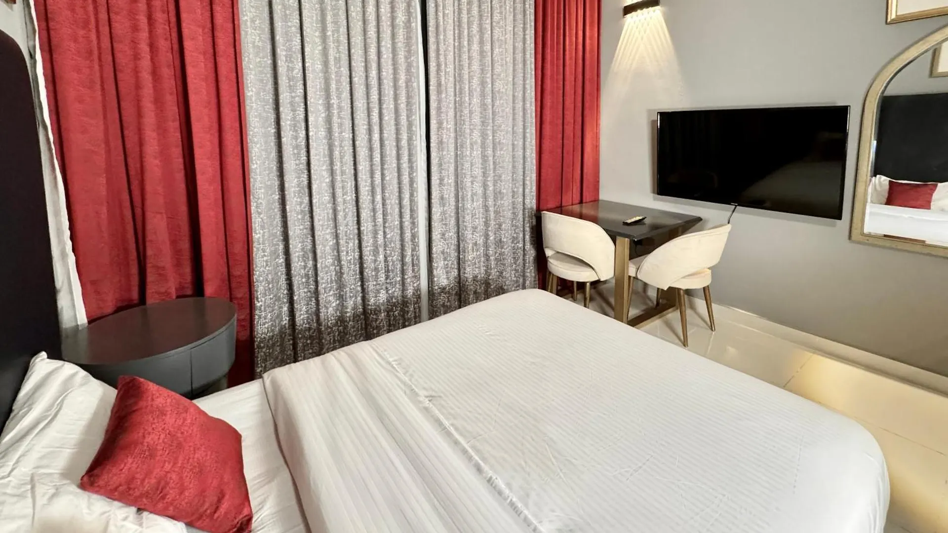 Al Manara Classic Deluxe Studio دبي